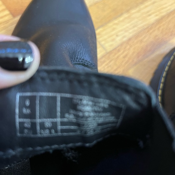 Dr. Martens Rometty Chelsea Boots - Picture 6 of 7